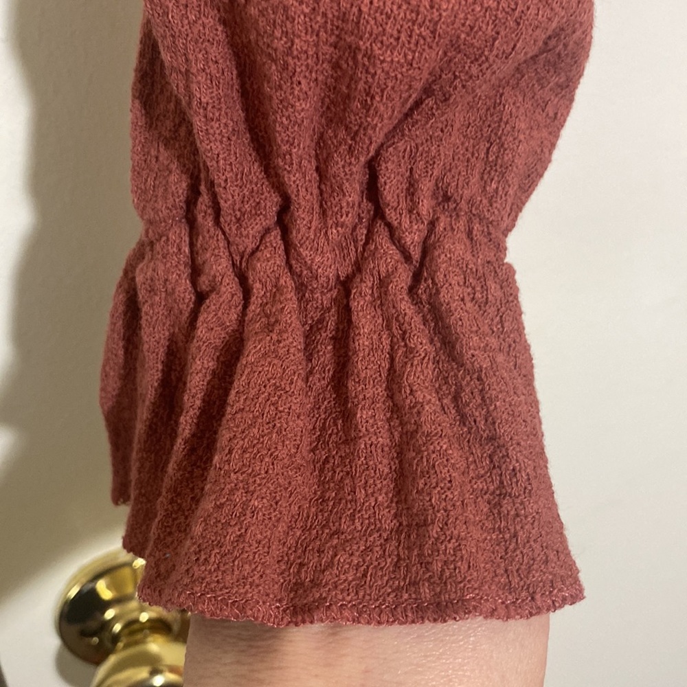 Women's Rust Top - Picture 2 of 6